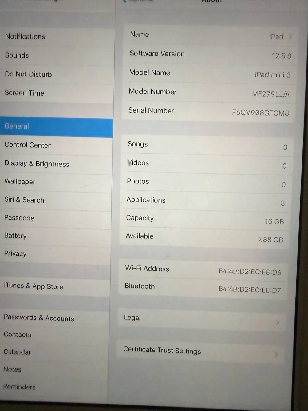 Mini iPad with Accessories